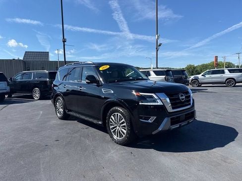 Used 2021 Nissan Armada SL w/ Captain's Chairs Package AWD/4WD image 1