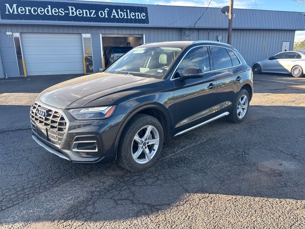 Used 2021 Audi Q5 2.0T Premium w/ Convenience Package AWD/4WD image 2