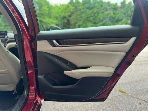 Used 2018 Honda Accord EX-L image 21