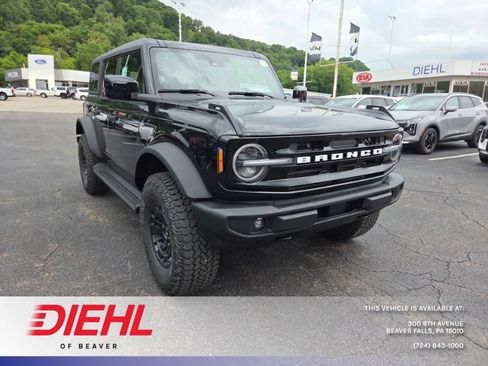 New 2026 Ford Bronco Outer Banks w/ Sasquatch Package AWD/4WD image 1