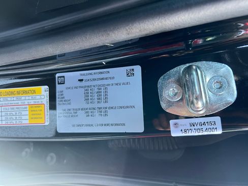 Used 2021 GMC Yukon SLT w/ SLT Premium Package image 22