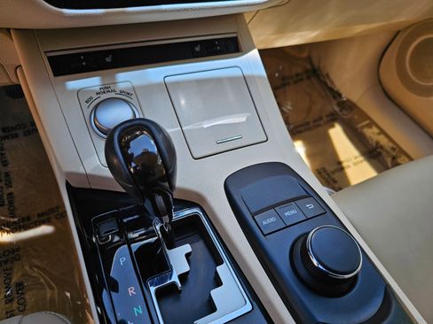 Used 2013 Lexus ES 350 w/ Premium Pkg FWD image 33