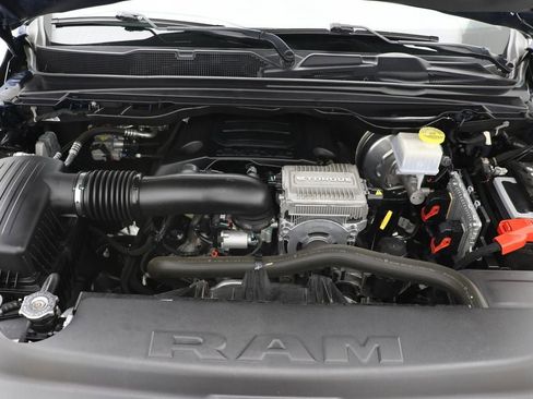 Used 2022 RAM 1500 Laramie AWD/4WD image 39
