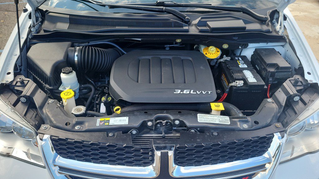 Used 2019 Dodge Grand Caravan SE FWD image 30