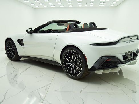 Used 2023 Aston Martin V8 Vantage Roadster RWD image 7