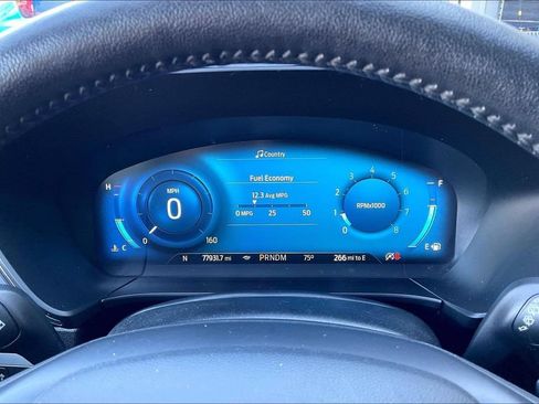 Used 2020 Ford Escape Titanium AWD/4WD image 20
