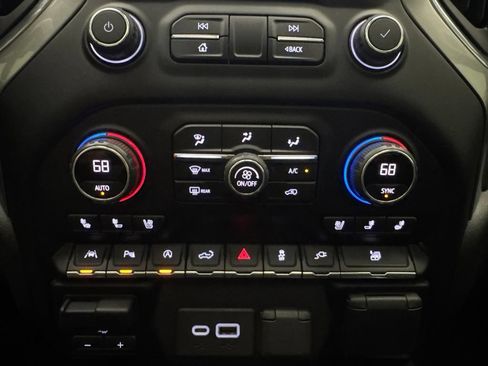 Used 2021 Chevrolet Silverado 1500 LTZ w/ LTZ Premium Package AWD/4WD image 39