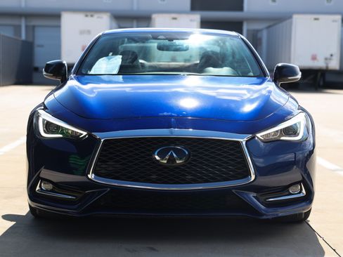 Used 2019 INFINITI Q60 Red Sport 400 RWD image 21