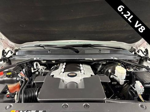 Used 2019 Cadillac Escalade Luxury image 11