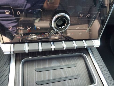 New 2025 GMC Sierra EV Denali image 24