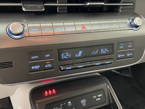 Certified 2024 Hyundai Kona SEL FWD image 10