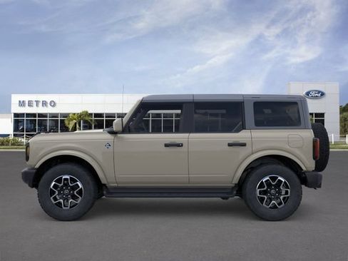 New 2026 Ford Bronco Outer Banks AWD/4WD image 3