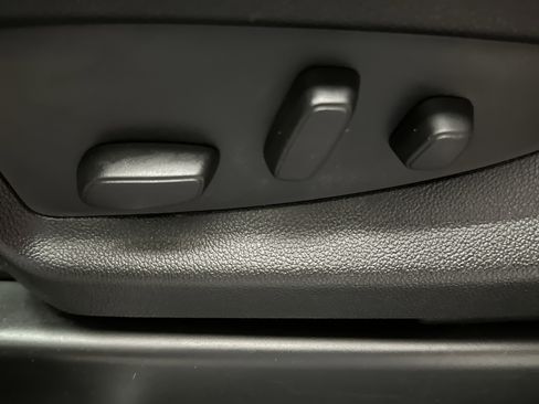 Used 2018 Chevrolet Silverado 1500 LT w/ All Star Edition image 20