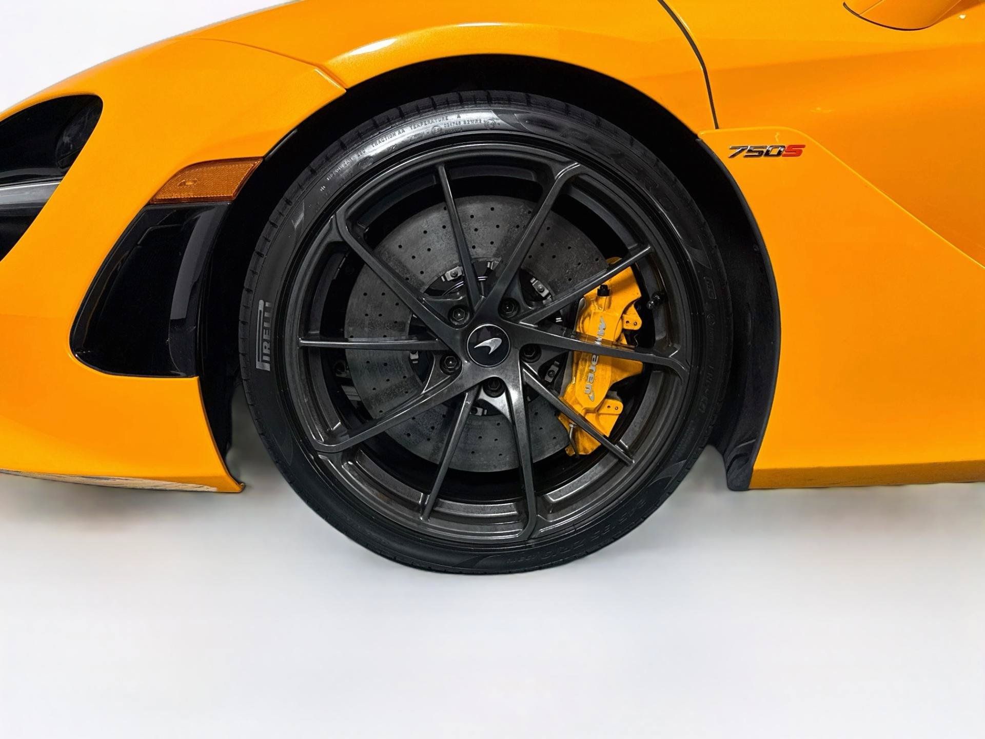 Used 2025 McLaren 750S RWD image 41