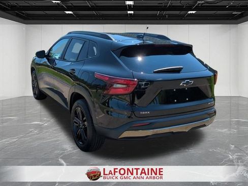 Used 2024 Chevrolet Trax ACTIV w/ Driver Confidence Package FWD image 7