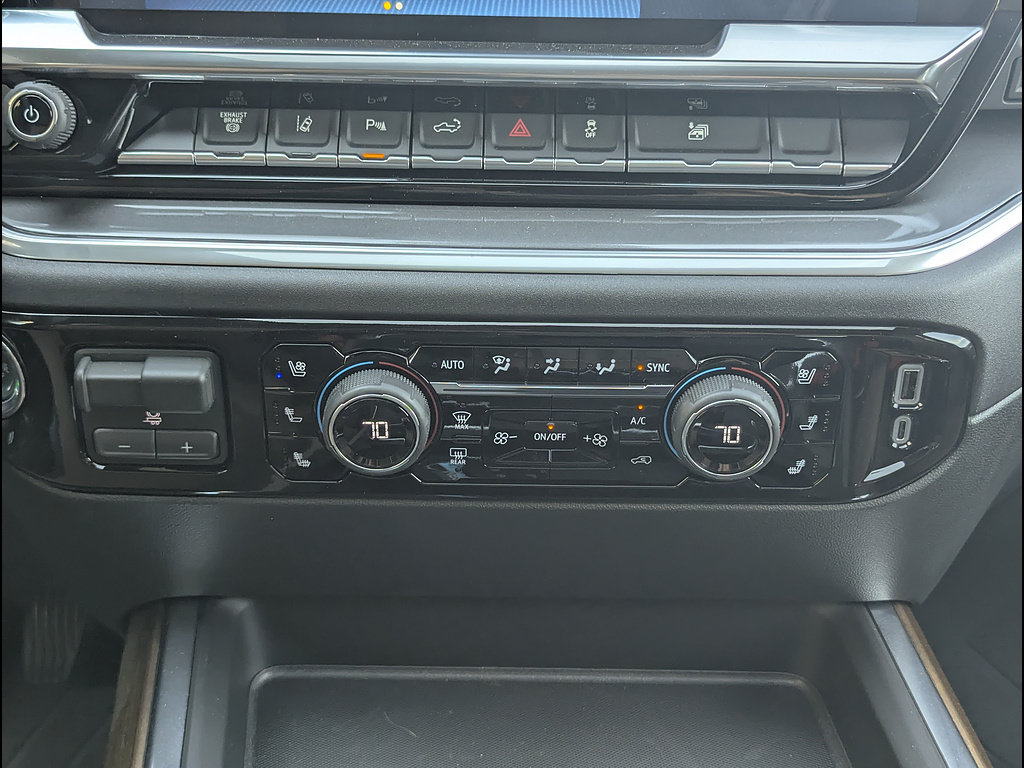 New 2026 Chevrolet Silverado 3500 High Country w/ High Country Premium Package AWD/4WD image 28