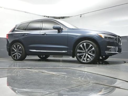 Used 2023 Volvo XC60 B5 Ultimate w/ Climate Package AWD/4WD image 32