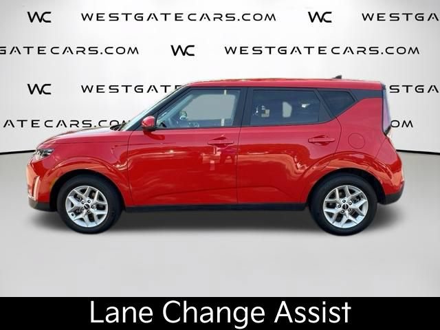 Certified 2025 Kia Soul LX w/ LX Technology Package FWD image 5