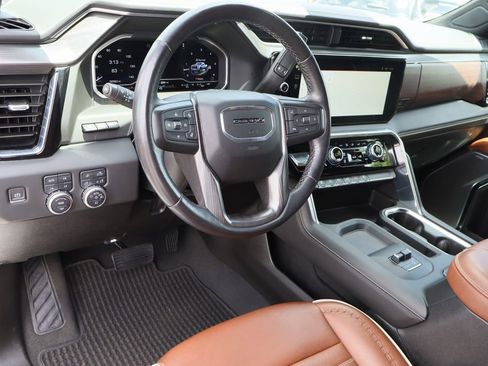 Used 2024 GMC Sierra 3500 Denali Ultimate AWD/4WD image 12