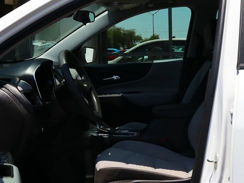 Used 2020 Chevrolet Equinox LS FWD image 37