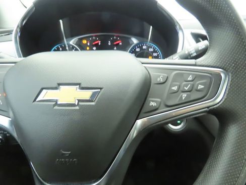 Used 2024 Chevrolet Equinox LS w/ LS Convenience Package image 12