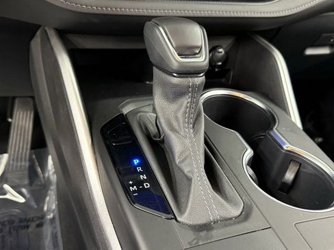 Used 2024 Toyota Highlander XLE image 27