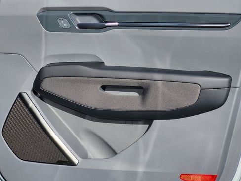 New 2026 Kia EV9 Land image 15