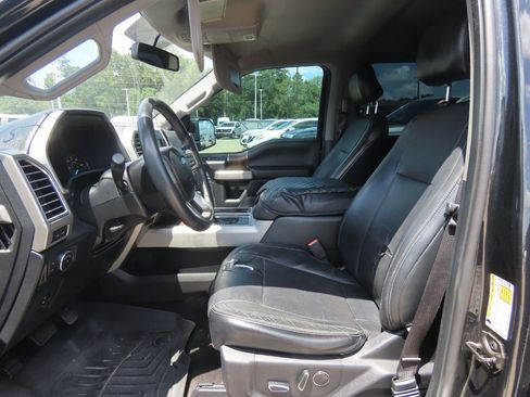 Used 2015 Ford F150 Lariat w/ Equipment Group 501A Mid AWD/4WD image 23
