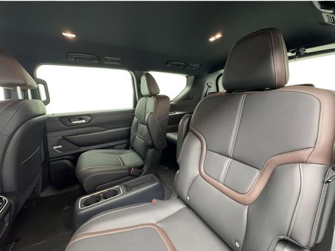 Used 2026 Nissan Armada SL w/ Captain's Chari Seat Package RWD image 26