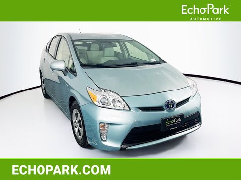 Used 2013 Toyota Prius Two FWD image 1