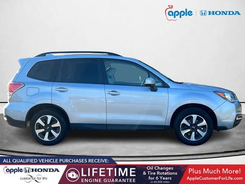 Used 2018 Subaru Forester 2.5i Premium w/ Popular Package #3A AWD/4WD image 3