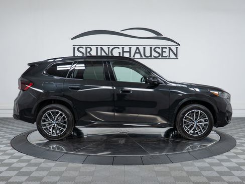 New 2026 BMW X1 xDrive28i w/ Technology Package AWD/4WD image 4