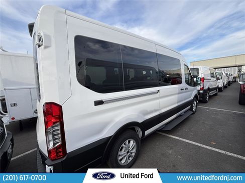 Used 2024 Ford Transit 350 XLT RWD image 7