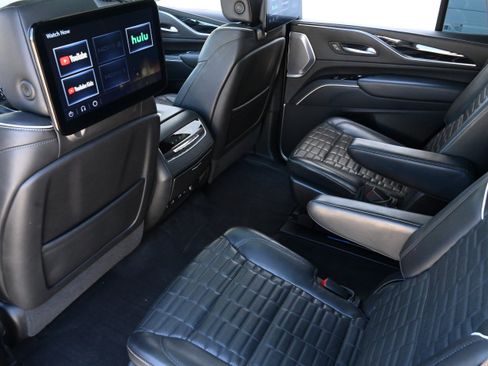 Used 2023 Cadillac Escalade V AWD/4WD image 13