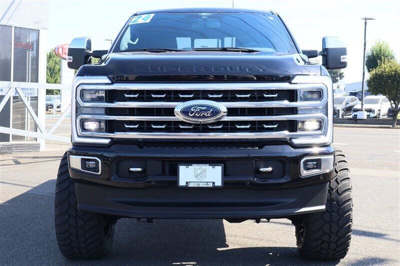 Used 2024 Ford F350 Platinum AWD/4WD image 8