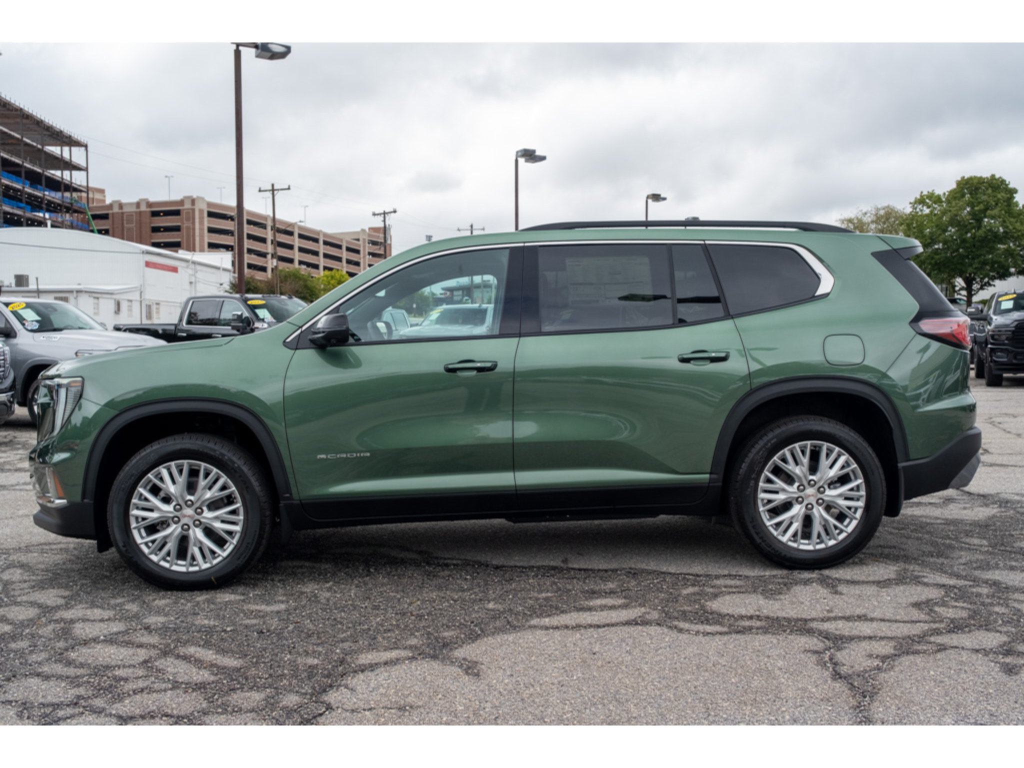 New 2027 GMC Acadia Elevation w/ Elevation Premium Package FWD image 5