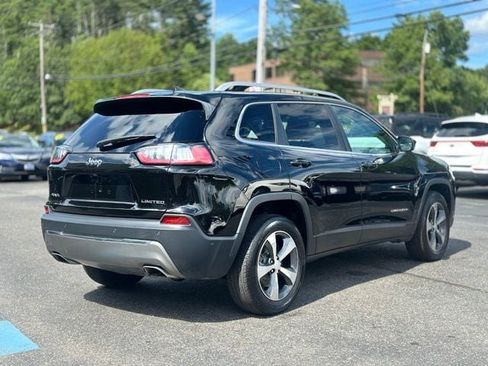 Used 2019 Jeep Cherokee Limited w/ Technology Group AWD/4WD image 6