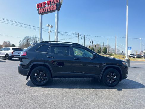Used 2021 Jeep Cherokee Latitude Plus image 7
