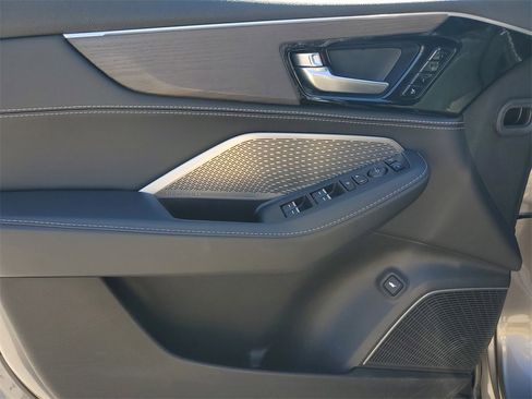 Certified 2023 Acura MDX SH-AWD w/ Advance Package image 22