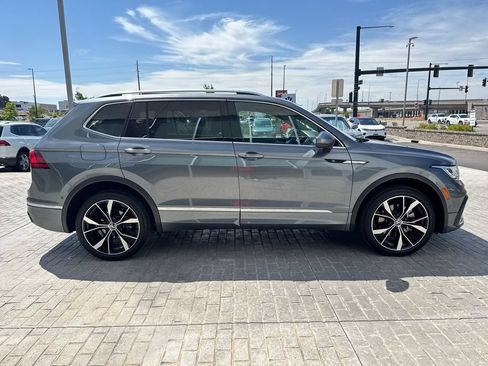 Certified 2023 Volkswagen Tiguan SEL R-Line AWD/4WD image 8