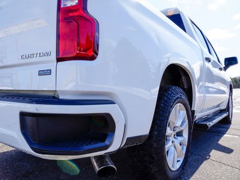 Used 2019 Chevrolet Silverado 1500 Custom w/ Custom Value Package image 27