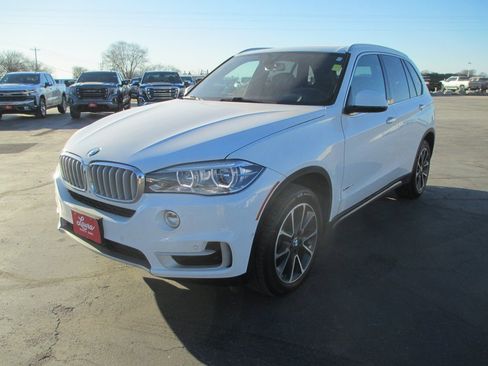 Used 2018 BMW X5 xDrive50i w/ M Sport Package image 9