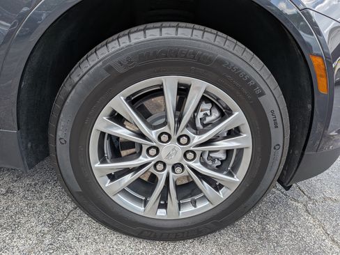 Certified 2022 Cadillac XT5 Premium Luxury FWD image 12