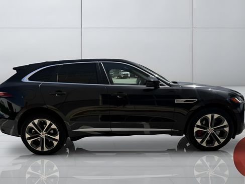 Used 2023 Jaguar F-PACE R-Dynamic S AWD/4WD image 10