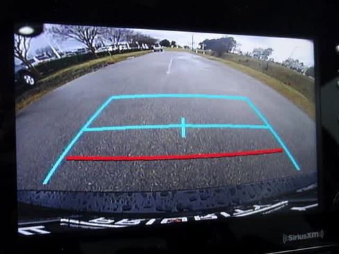 Used 2021 Toyota Camry SE image 23