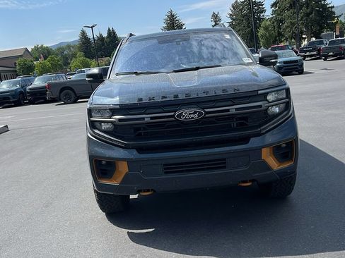 Used 2025 Ford Expedition Tremor AWD/4WD image 2