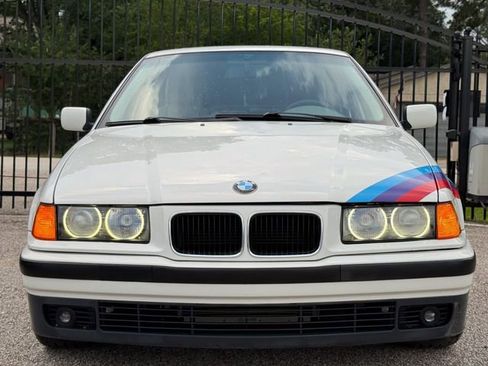 Used 1996 BMW 318ti Hatchback RWD image 2