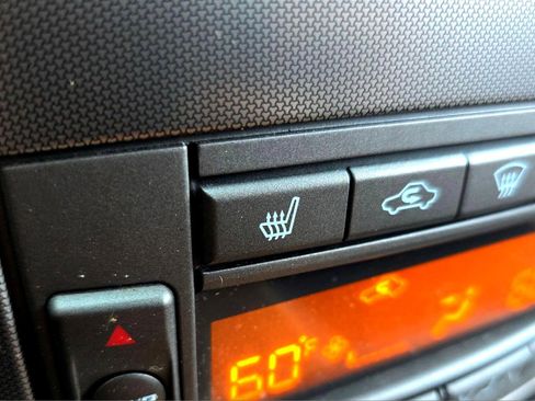 Used 2004 Cadillac XLR image 35