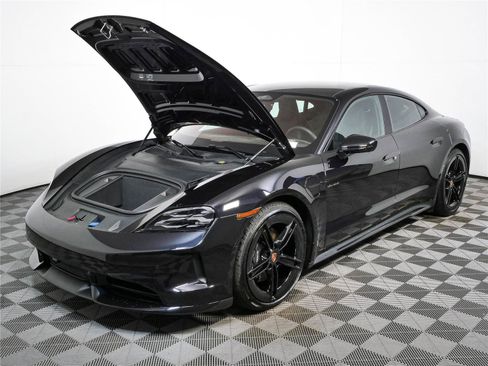 New 2026 Porsche Taycan RWD image 34