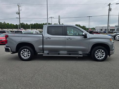 Certified 2025 Chevrolet Silverado 1500 LT w/ Leather Package AWD/4WD image 6